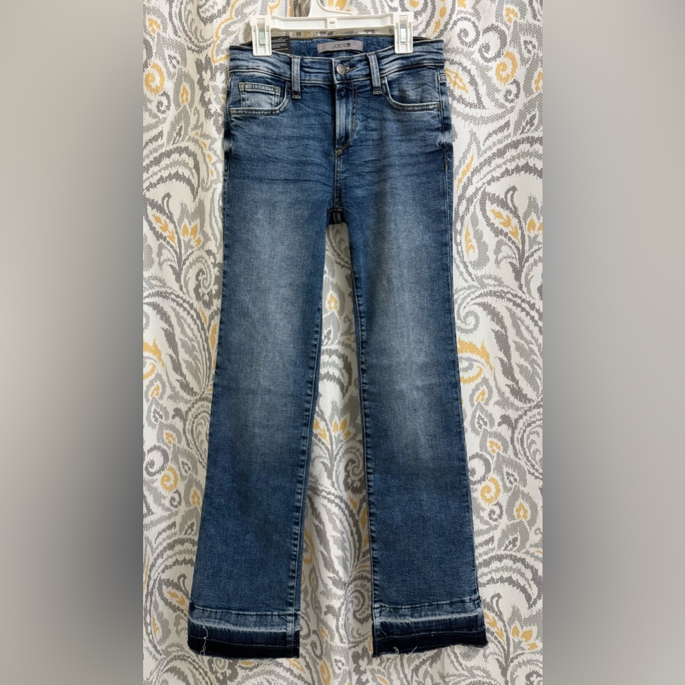 Joe's Jeans Mid Rise Petite Bootcut Released Hem